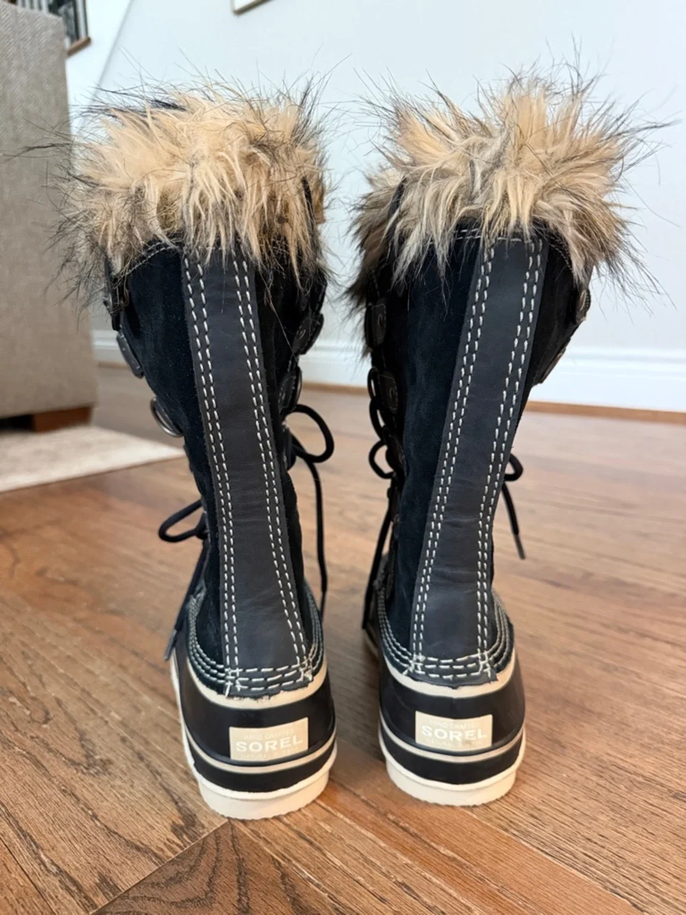 Sorel excellent worn
